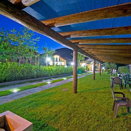 Bed and Breakfast Gli Dei Gemelli Аджерола Экстерьер фото